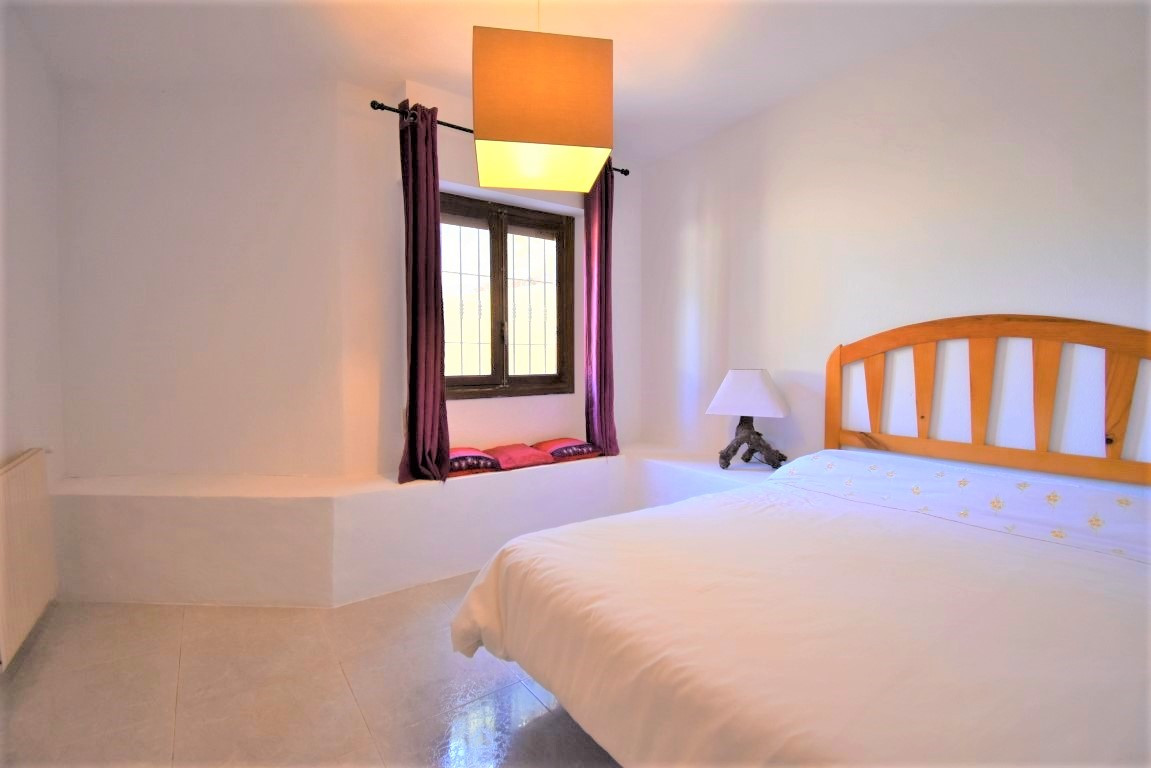 6 Bed Townhouse for sale in Villamartin Costa Blanca, Alicante, Spain