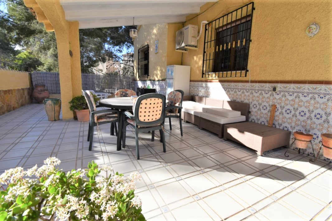 6 Bed Townhouse for sale in Villamartin Costa Blanca, Alicante, Spain