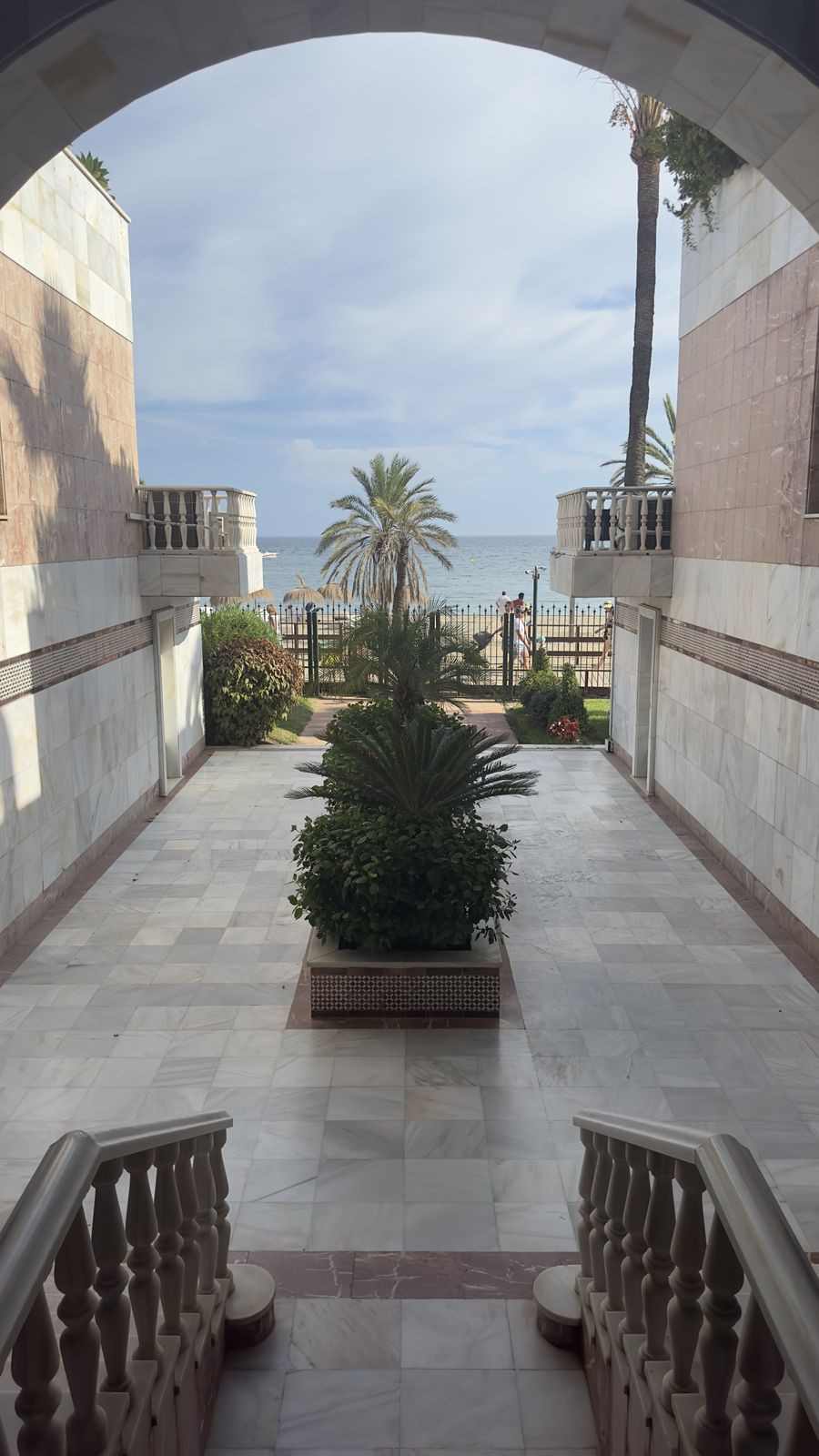 3 Bed Apartment for sale in Puerto Banús Costa Del Sol, Málaga, Spain