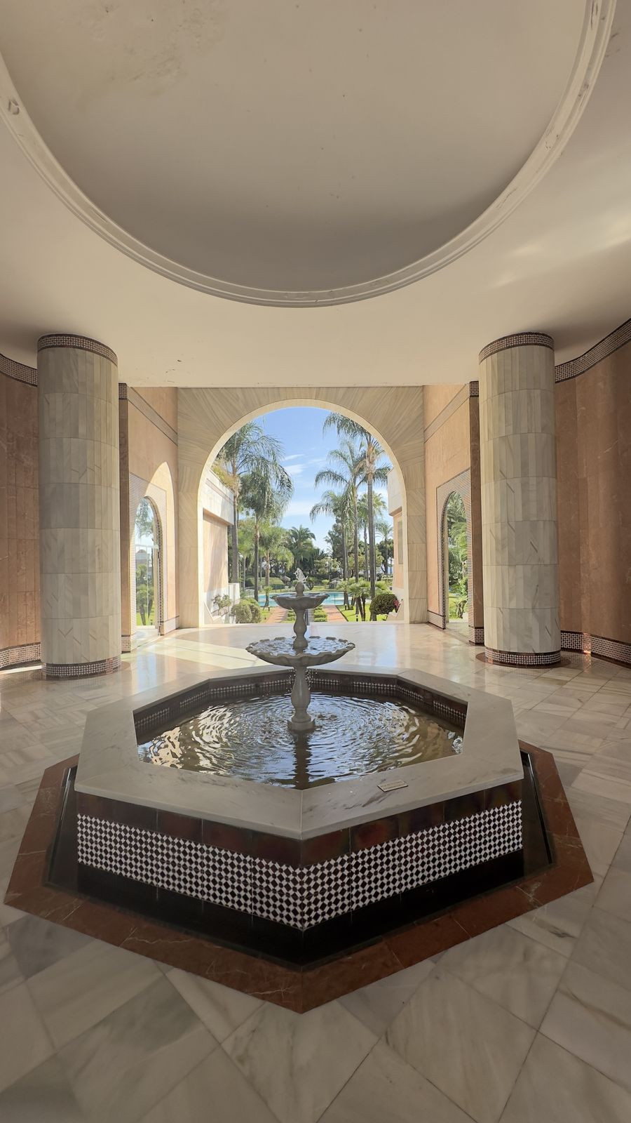 3 Bed Apartment for sale in Puerto Banús Costa Del Sol, Málaga, Spain