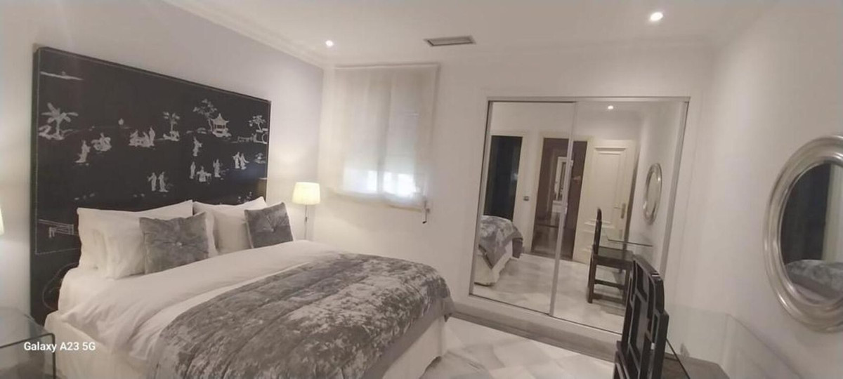 3 Bed Apartment for sale in Puerto Banús Costa Del Sol, Málaga, Spain
