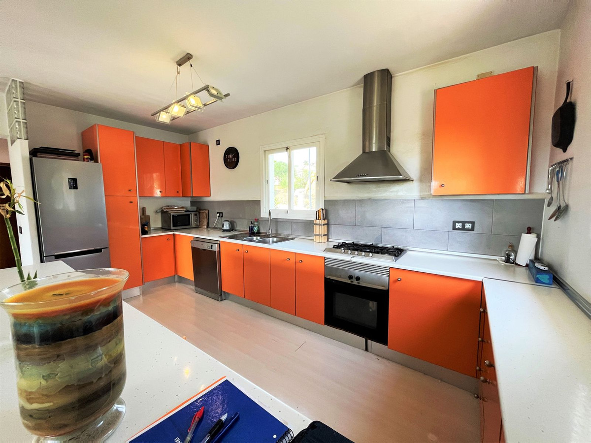 3 Bed Townhouse for sale in Estepona Costa Del Sol, Málaga, Spain