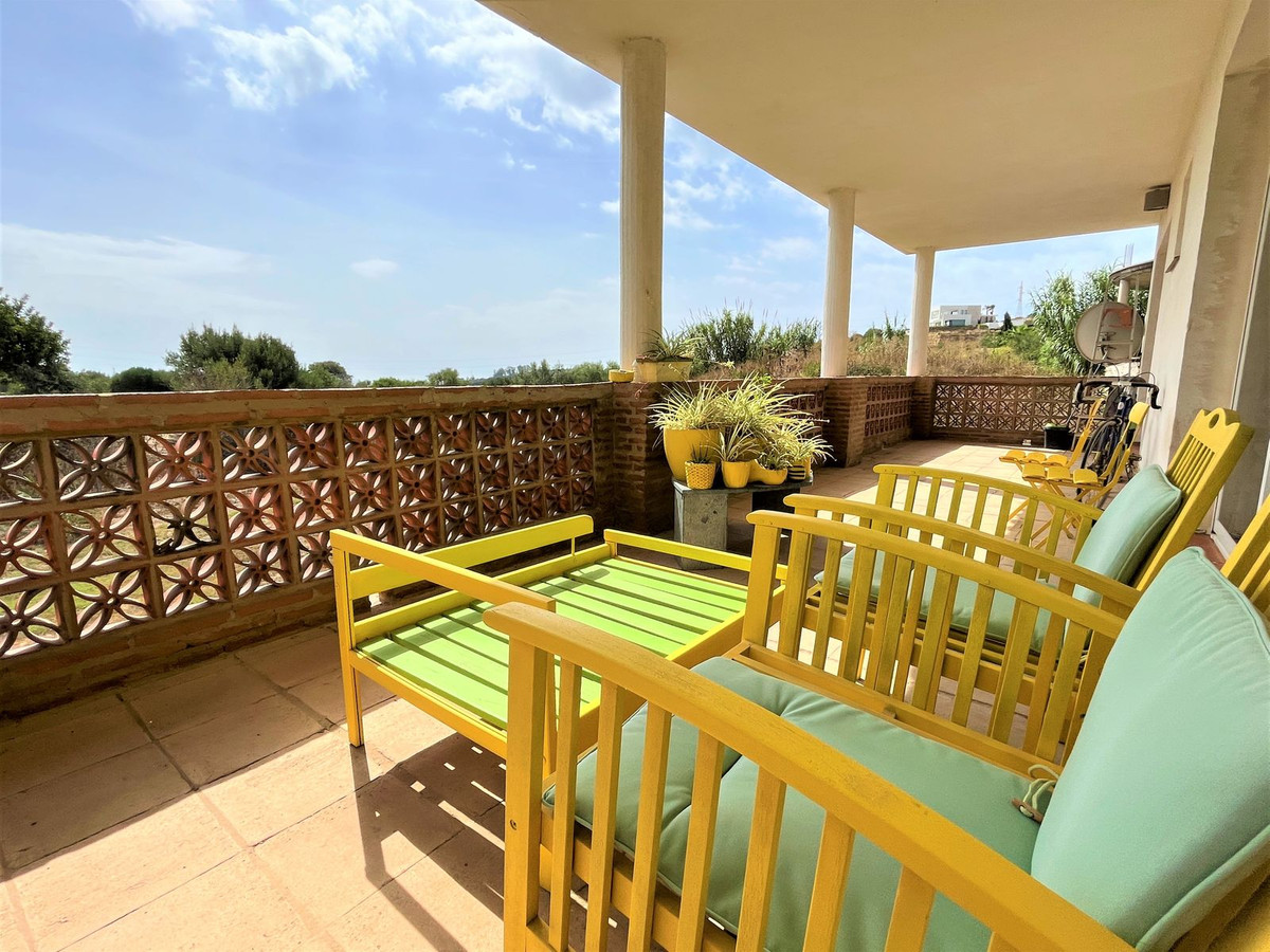 3 Bed Townhouse for sale in Estepona Costa Del Sol, Málaga, Spain