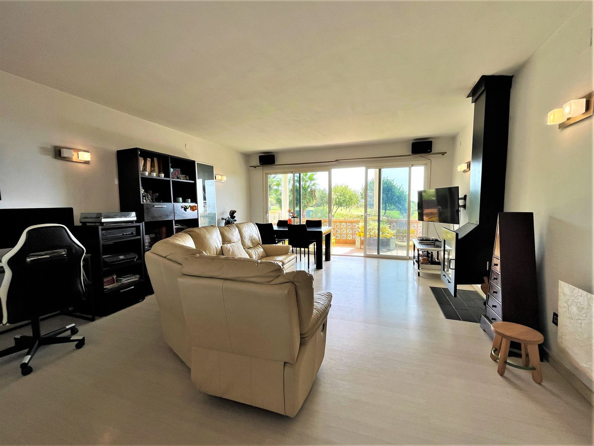 3 Bed Townhouse for sale in Estepona Costa Del Sol, Málaga, Spain