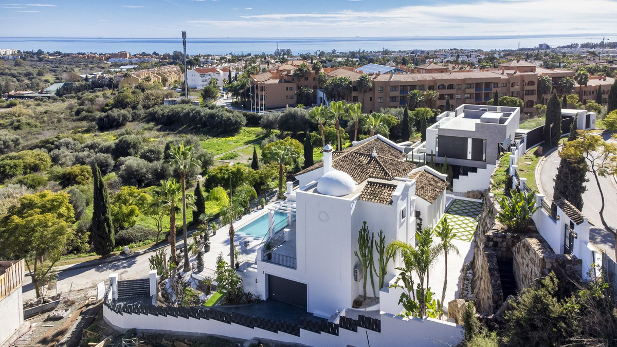 Se vende Villa - Chalet de 5 dormitorios en Costa Del Sol, Málaga, España