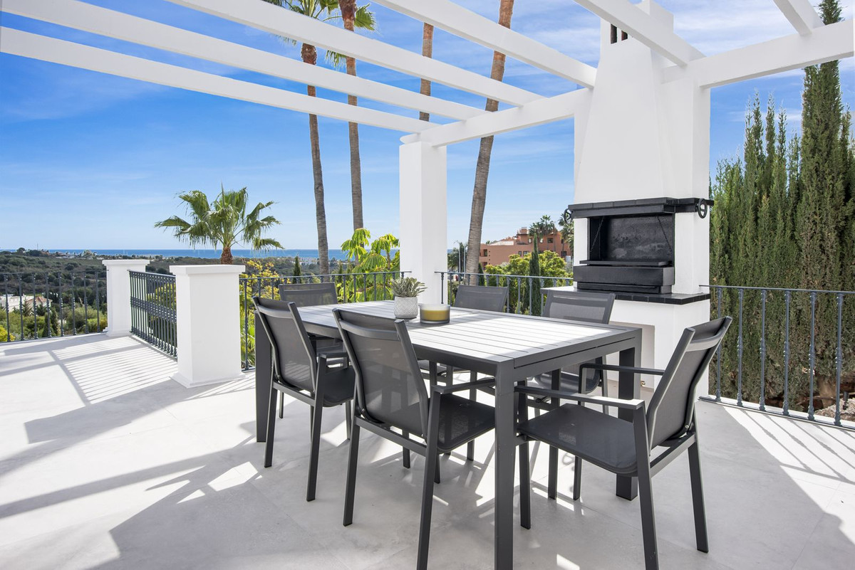Se vende Villa - Chalet de 5 dormitorios en Costa Del Sol, Málaga, España