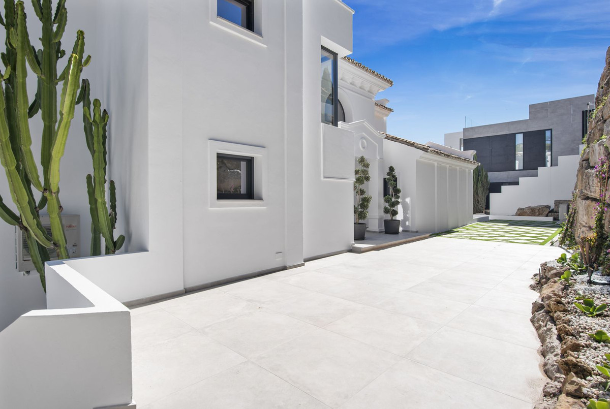 Se vende Villa - Chalet de 5 dormitorios en Costa Del Sol, Málaga, España