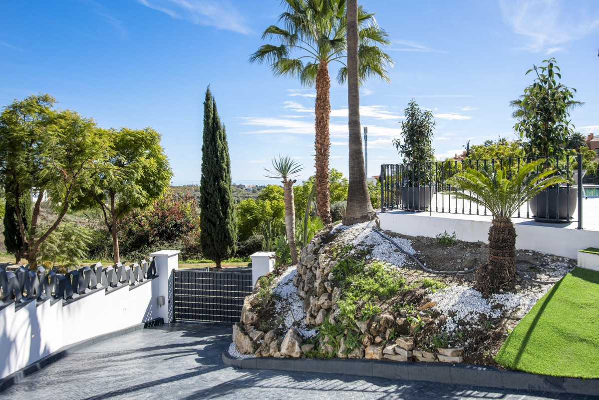 Se vende Villa - Chalet de 5 dormitorios en Costa Del Sol, Málaga, España