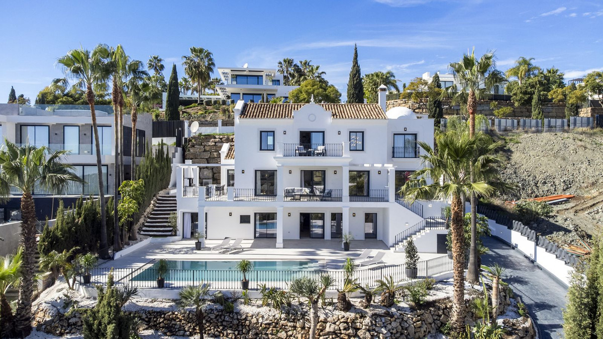 Se vende Villa - Chalet de 5 dormitorios en Costa Del Sol, Málaga, España