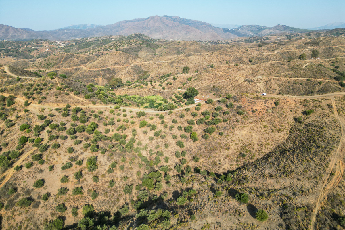 Se vende Terreno Rustico  en Costa Del Sol, Málaga, España