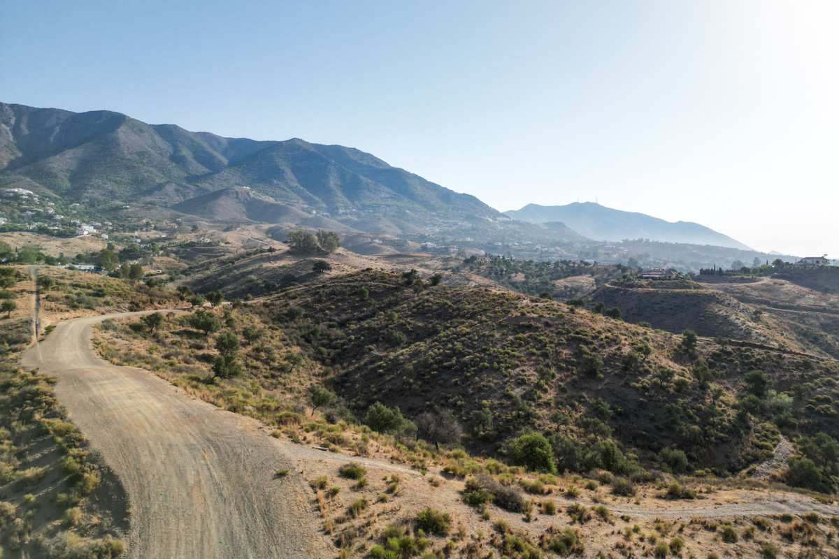 Se vende Terreno Rustico  en Costa Del Sol, Málaga, España