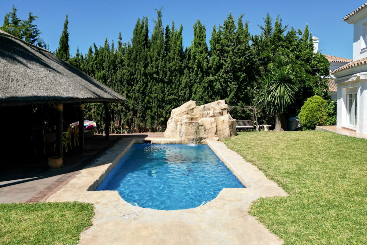 Se vende Villa - Chalet de 4 dormitorios en Costa Del Sol, Málaga, España