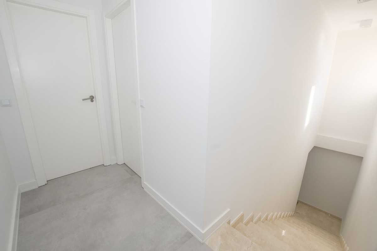 2 Bed Apartment for sale in Altea Costa Blanca, Alicante, Spain