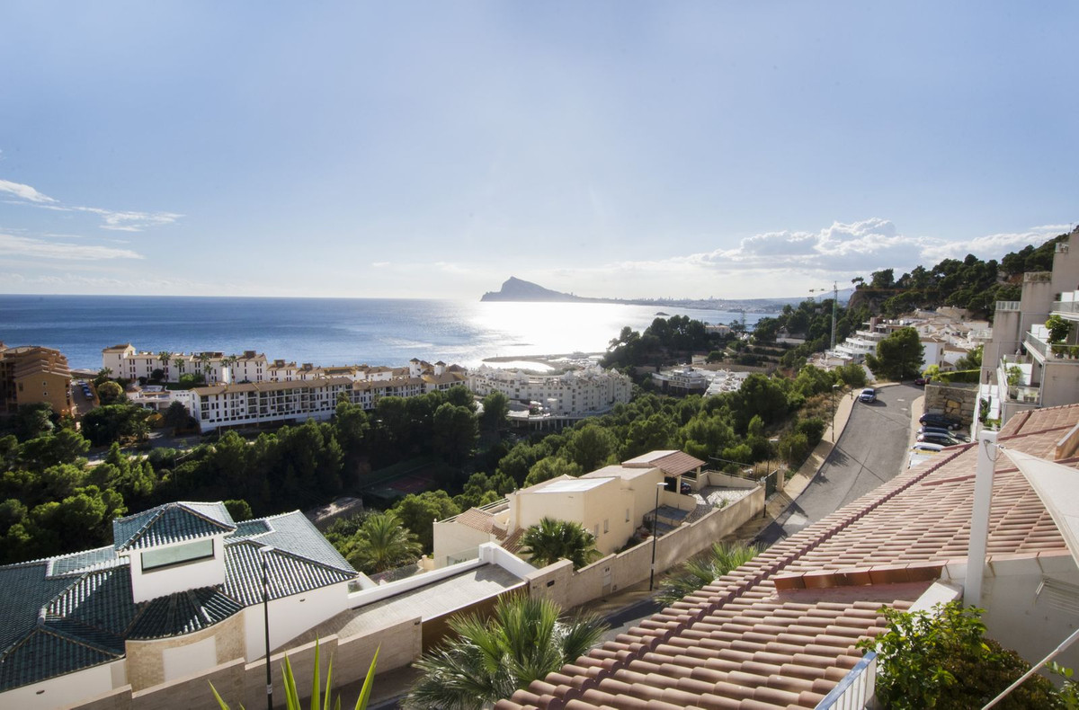 2 Bed Apartment for sale in Altea Costa Blanca, Alicante, Spain