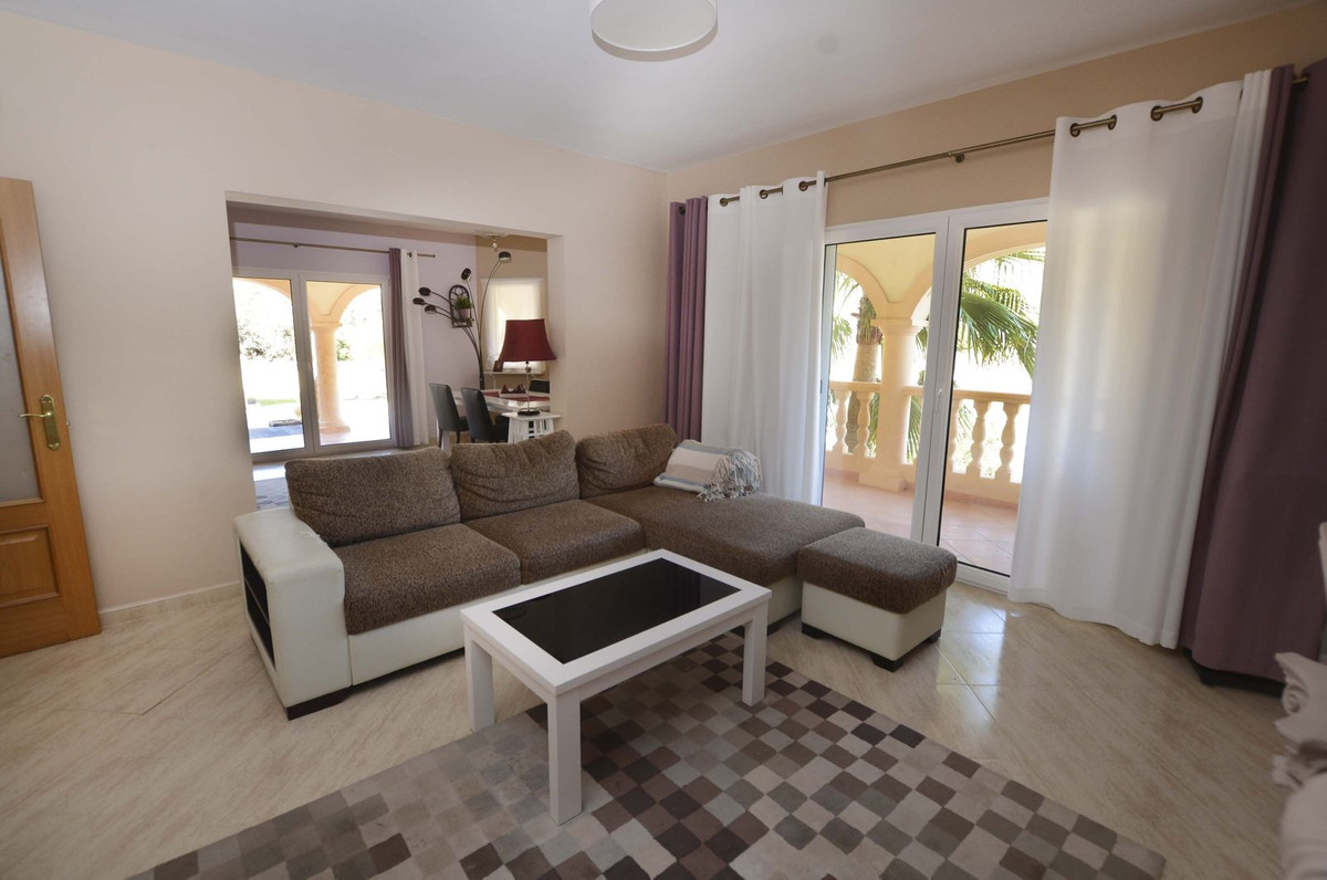 3 Bed Townhouse for sale in Calpe Costa Blanca, Alicante, Spain