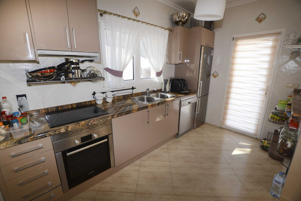 3 Bed Townhouse for sale in Calpe Costa Blanca, Alicante, Spain