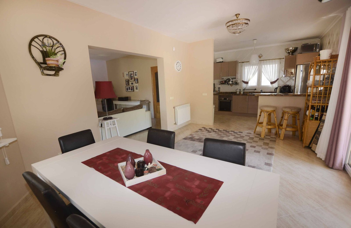 3 Bed Townhouse for sale in Calpe Costa Blanca, Alicante, Spain