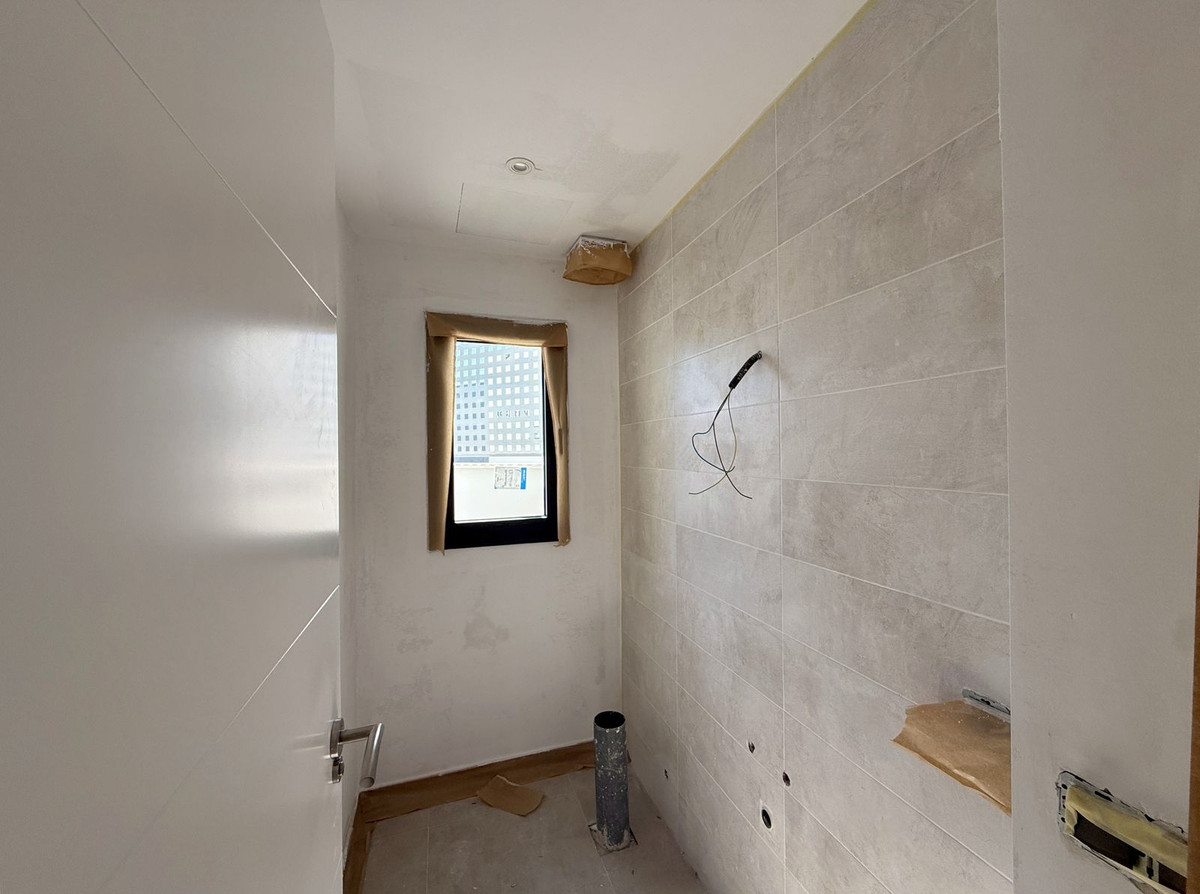 2 Bed Townhouse for sale in Estepona Costa Del Sol, Málaga, Spain