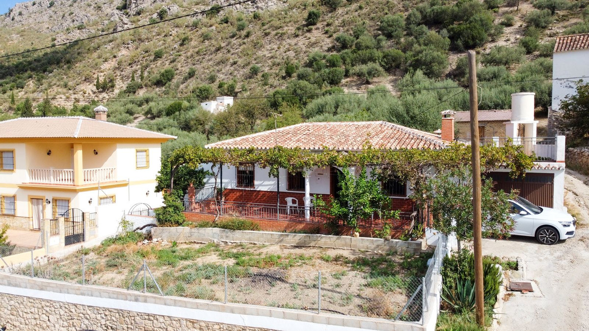 Se vende Villa - Chalet de 4 dormitorios en Costa Del Sol East, Málaga, España