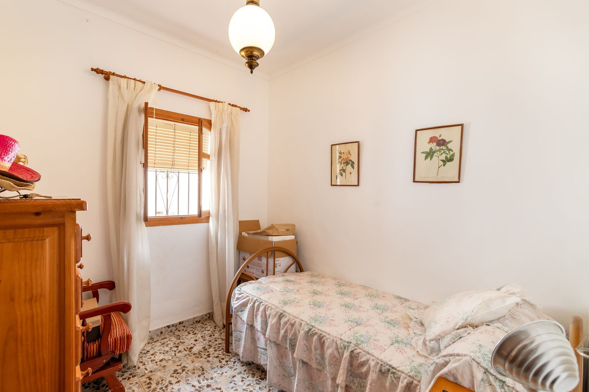 Se vende Villa - Chalet de 4 dormitorios en Costa Del Sol East, Málaga, España