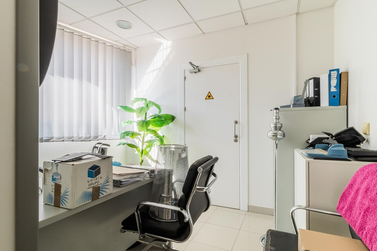 Se vende Negocio de 10 dormitorios en Costa Del Sol, Málaga, España