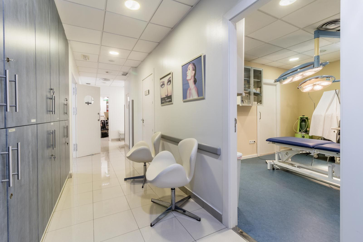 Se vende Negocio de 10 dormitorios en Costa Del Sol, Málaga, España