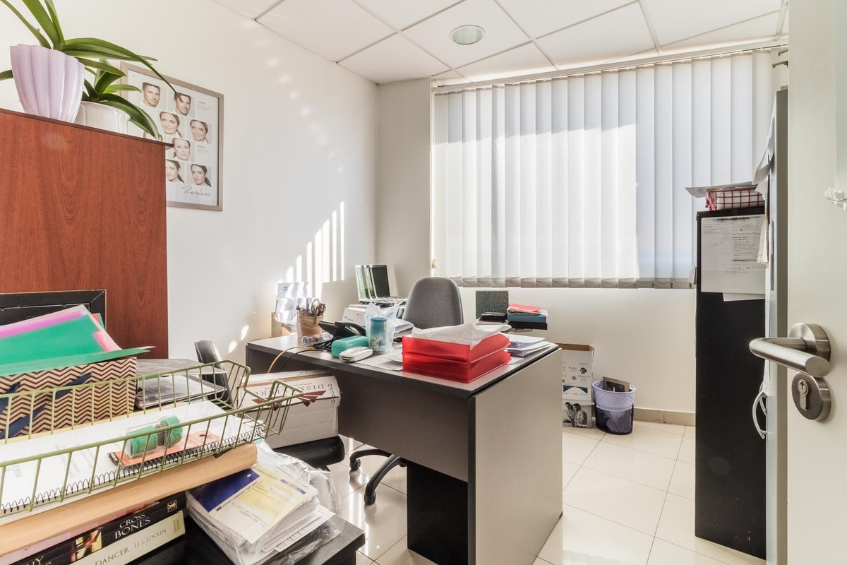 Se vende Negocio de 10 dormitorios en Costa Del Sol, Málaga, España