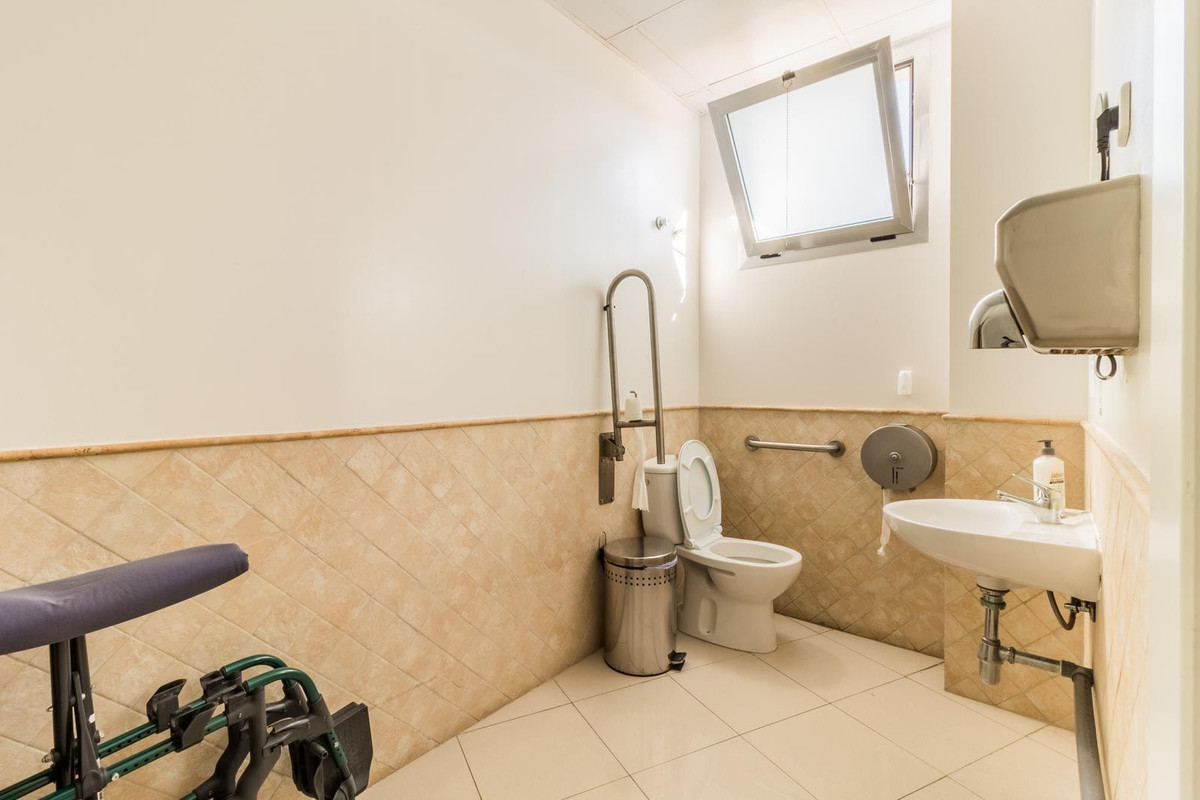 Se vende Negocio de 10 dormitorios en Costa Del Sol, Málaga, España