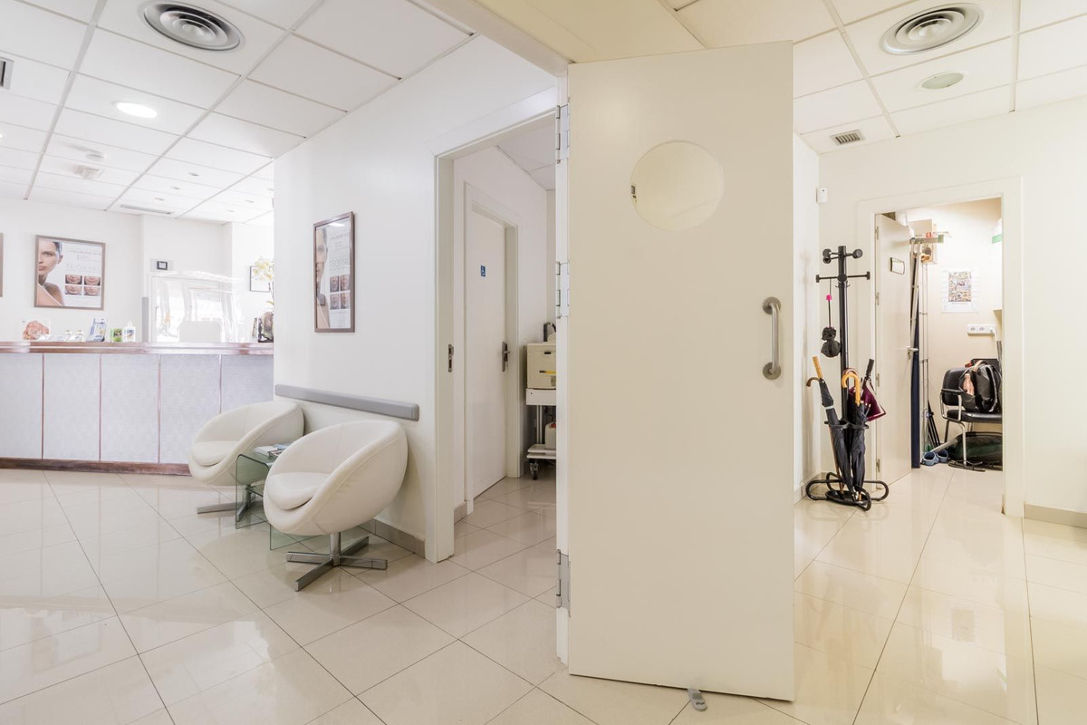 Se vende Negocio de 10 dormitorios en Costa Del Sol, Málaga, España