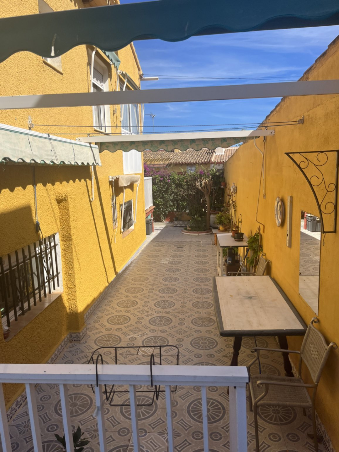 Se vende Villa - Chalet de 4 dormitorios en Costa Blanca, Alicante, España