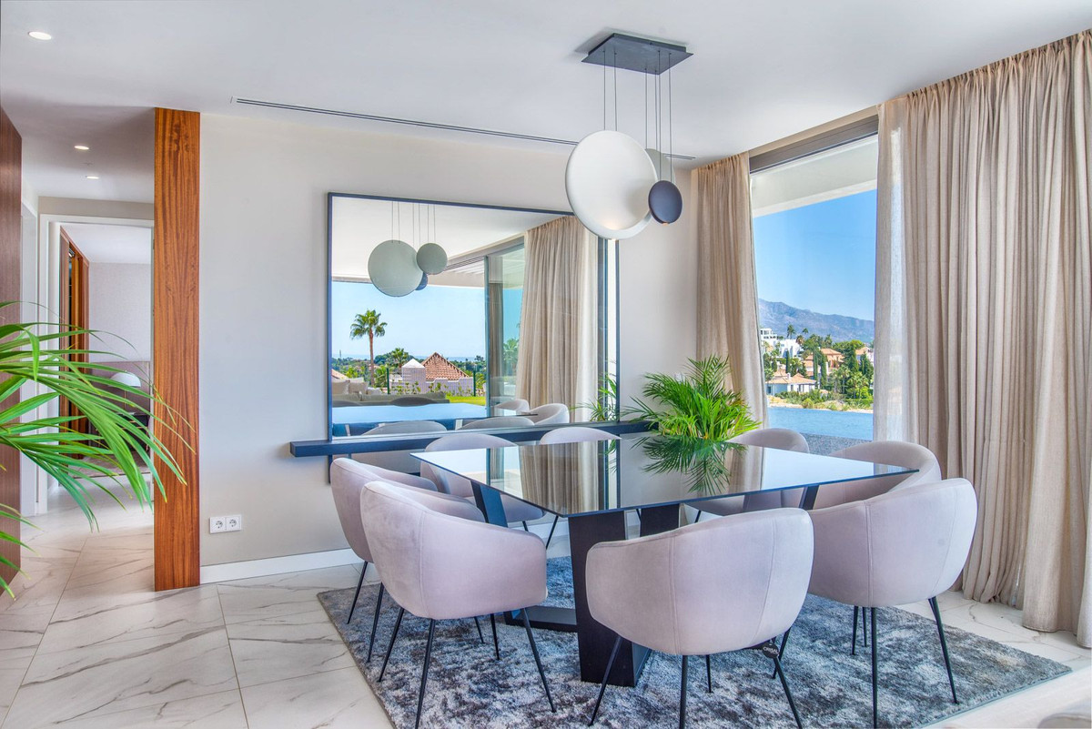 3 Bed Apartment for sale in El Paraiso Costa Del Sol, Málaga, Spain
