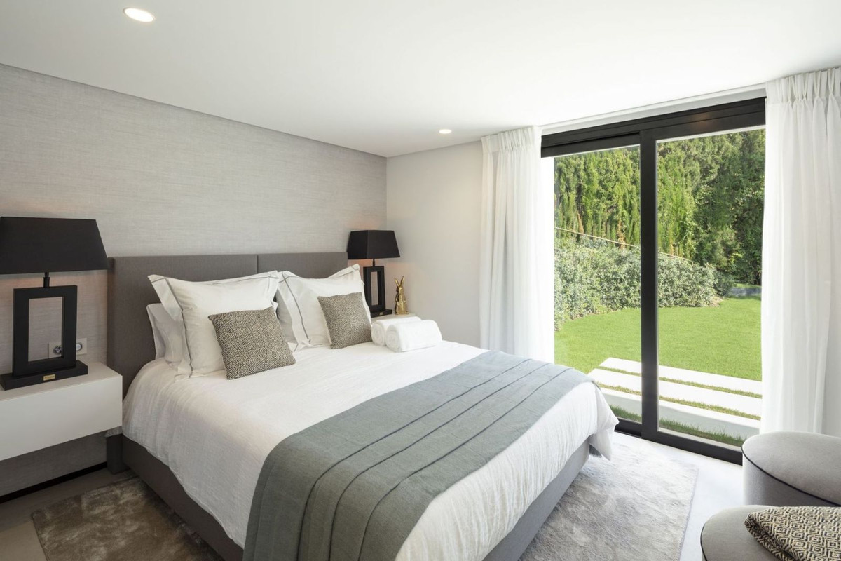 6 Bed Plots for sale in New Golden Mile Costa Del Sol, Málaga, Spain