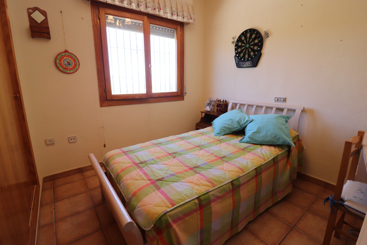 5 Bed Townhouse for sale in Algorfa Costa Blanca, Alicante, Spain