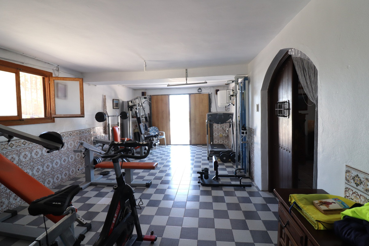 5 Bed Townhouse for sale in Algorfa Costa Blanca, Alicante, Spain