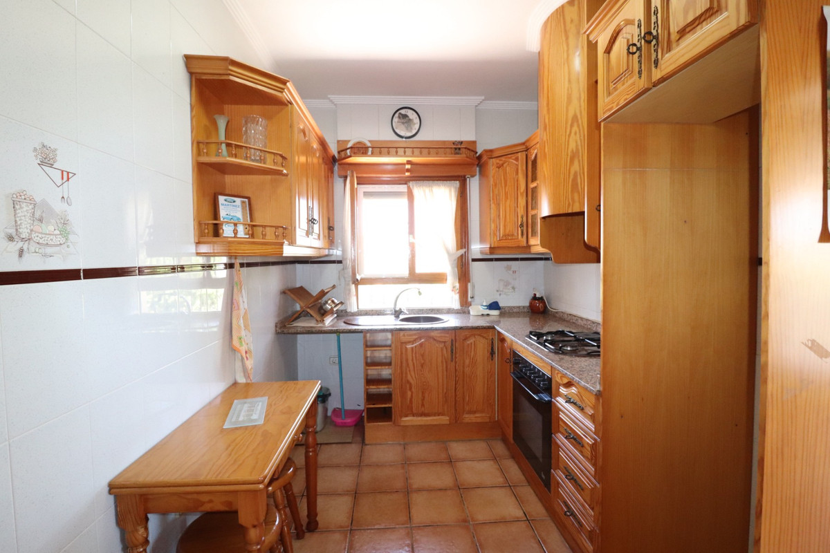 5 Bed Townhouse for sale in Algorfa Costa Blanca, Alicante, Spain