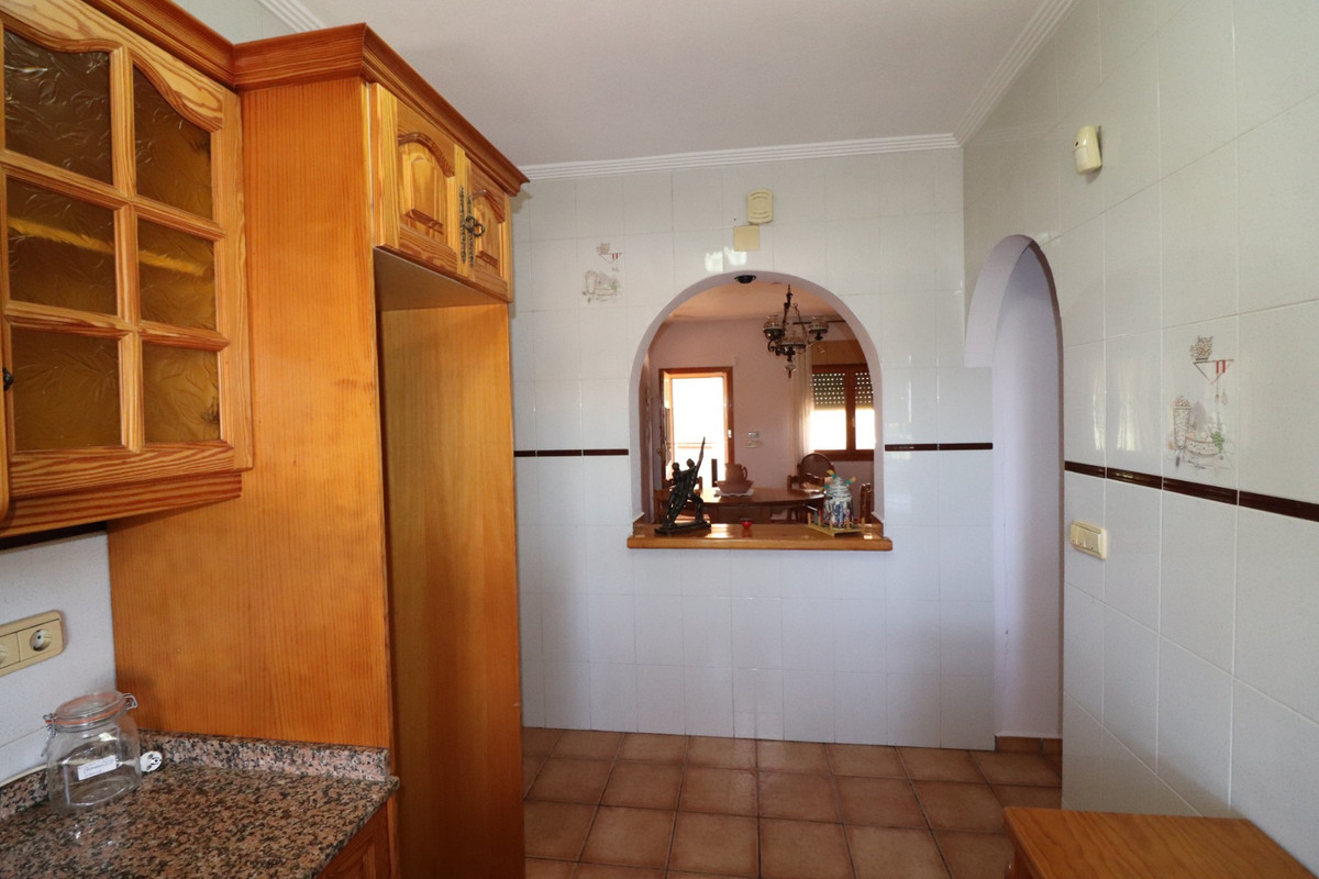 5 Bed Townhouse for sale in Algorfa Costa Blanca, Alicante, Spain