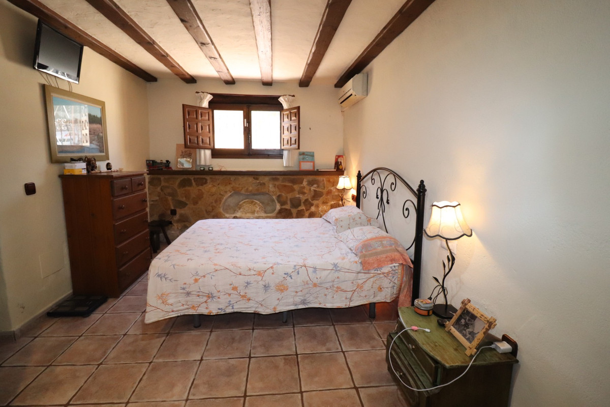 5 Bed Townhouse for sale in Algorfa Costa Blanca, Alicante, Spain