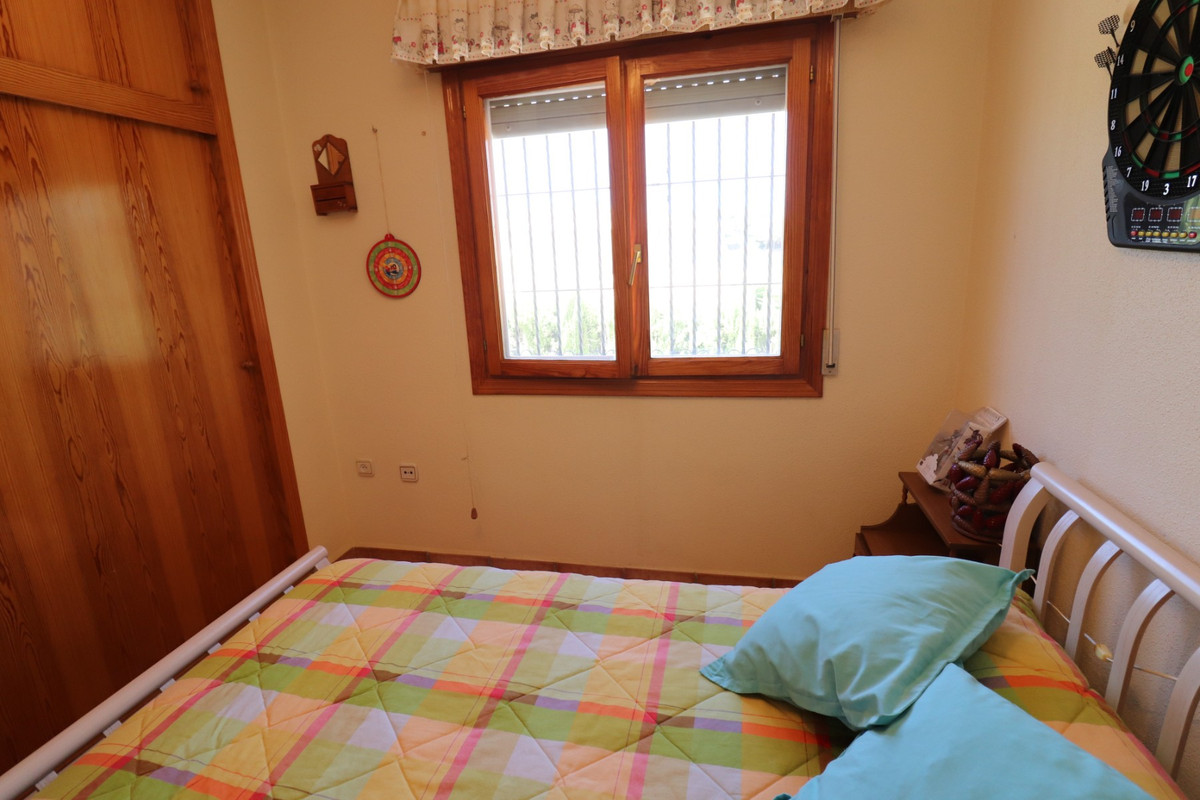 5 Bed Townhouse for sale in Algorfa Costa Blanca, Alicante, Spain
