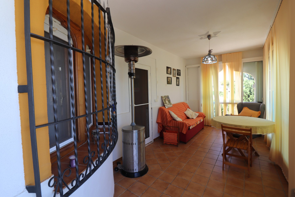 5 Bed Townhouse for sale in Algorfa Costa Blanca, Alicante, Spain