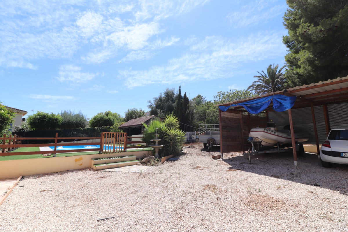 5 Bed Townhouse for sale in Algorfa Costa Blanca, Alicante, Spain