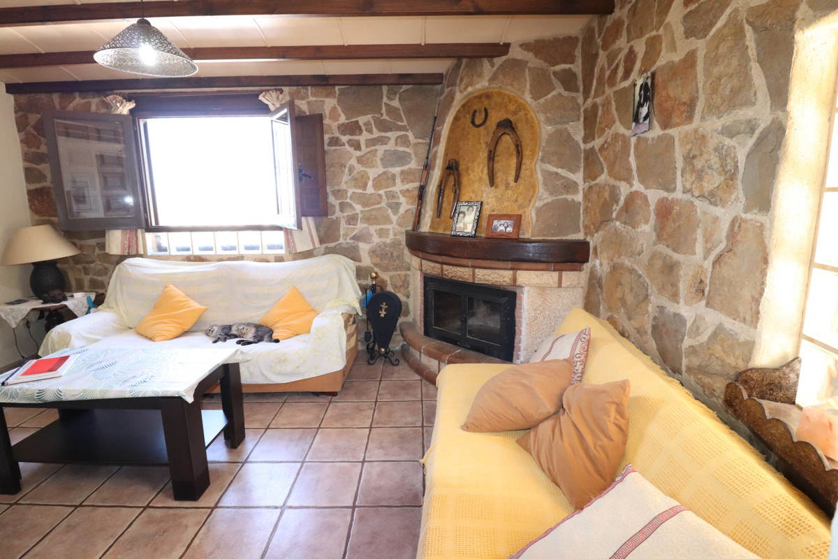 5 Bed Townhouse for sale in Algorfa Costa Blanca, Alicante, Spain