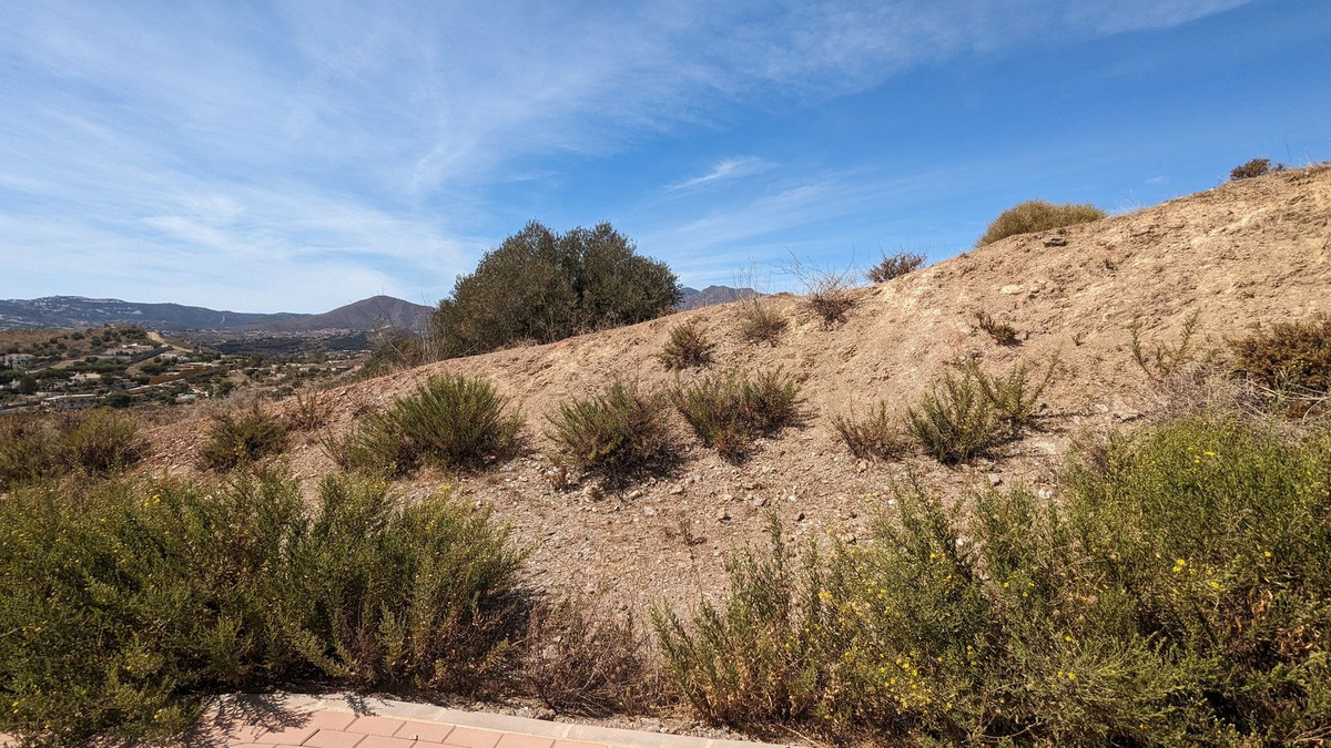 Se vende Terreno Urbano  en Costa Del Sol, Málaga, España