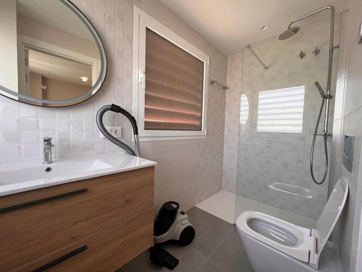 3 Bed Apartment for sale in New Golden Mile Costa Del Sol, Málaga, Spain