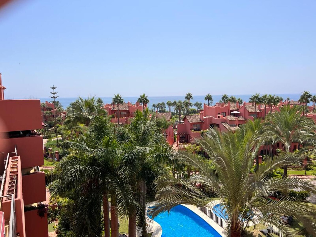 3 Bed Apartment for sale in New Golden Mile Costa Del Sol, Málaga, Spain