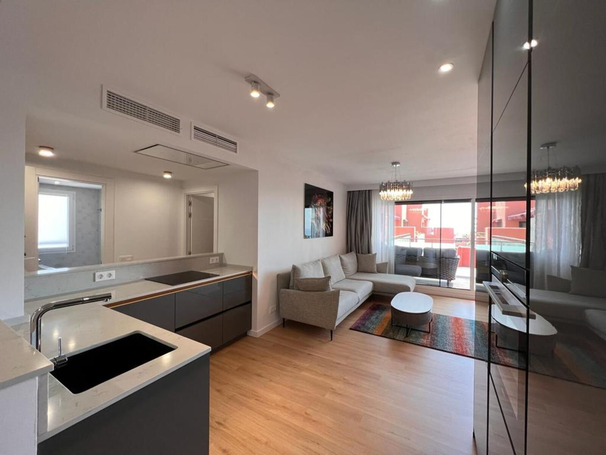 3 Bed Apartment for sale in New Golden Mile Costa Del Sol, Málaga, Spain
