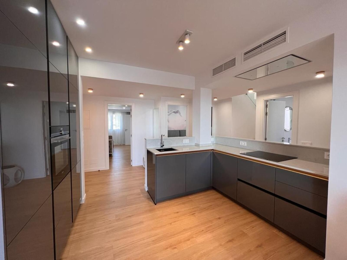 3 Bed Apartment for sale in New Golden Mile Costa Del Sol, Málaga, Spain