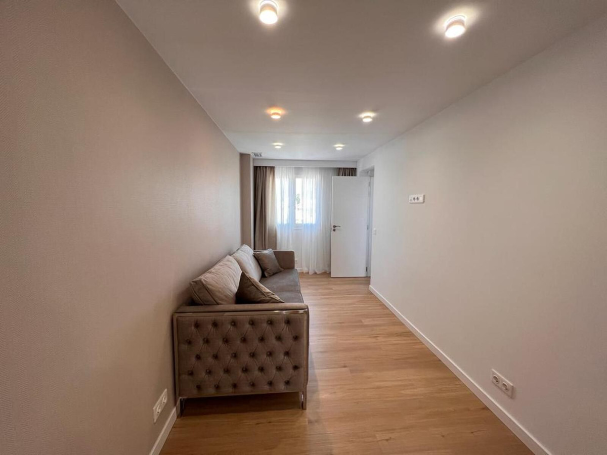 3 Bed Apartment for sale in New Golden Mile Costa Del Sol, Málaga, Spain