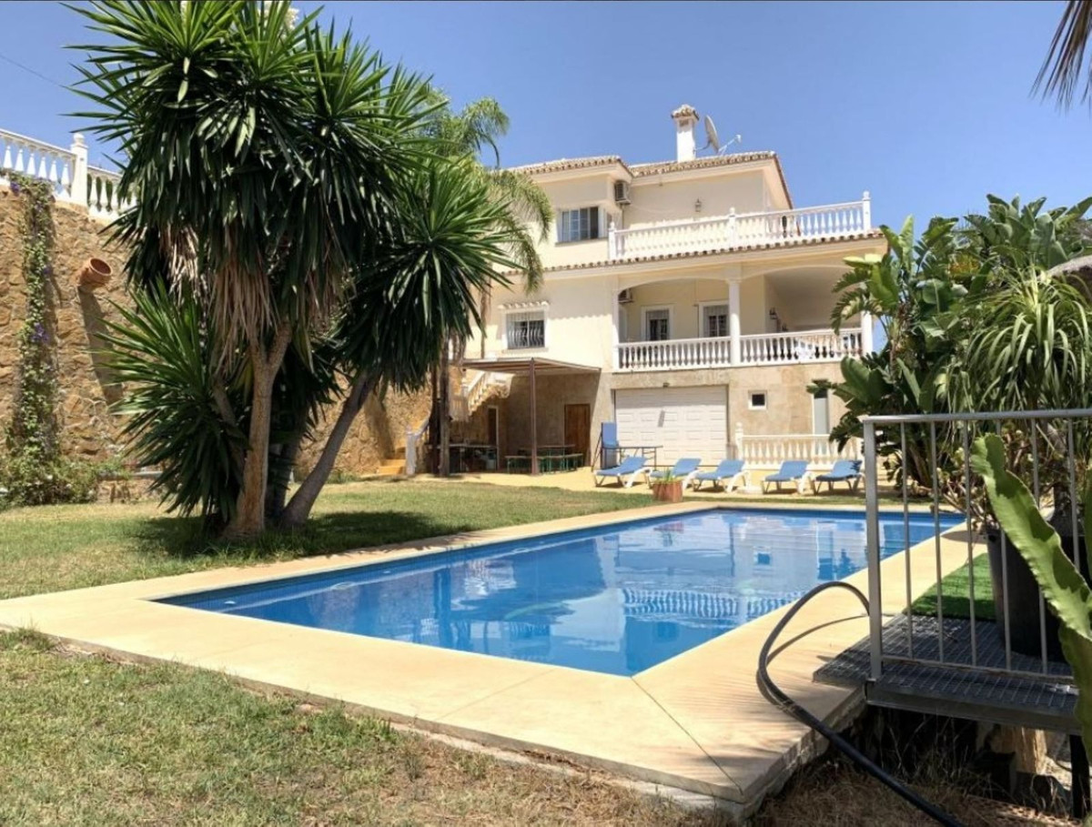 5 Bed Townhouse for sale in Mijas Golf Costa Del Sol, Málaga, Spain