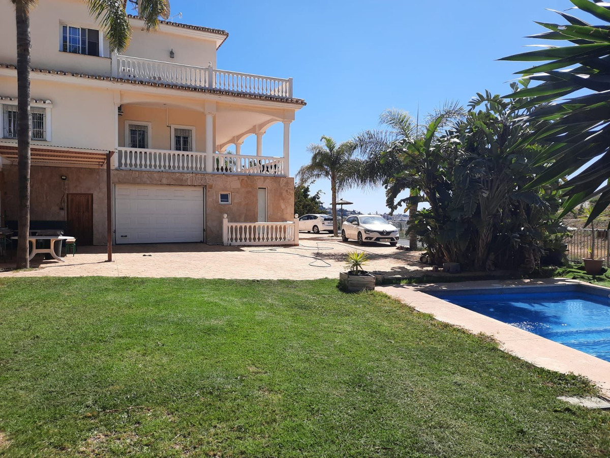 5 Bed Townhouse for sale in Mijas Golf Costa Del Sol, Málaga, Spain