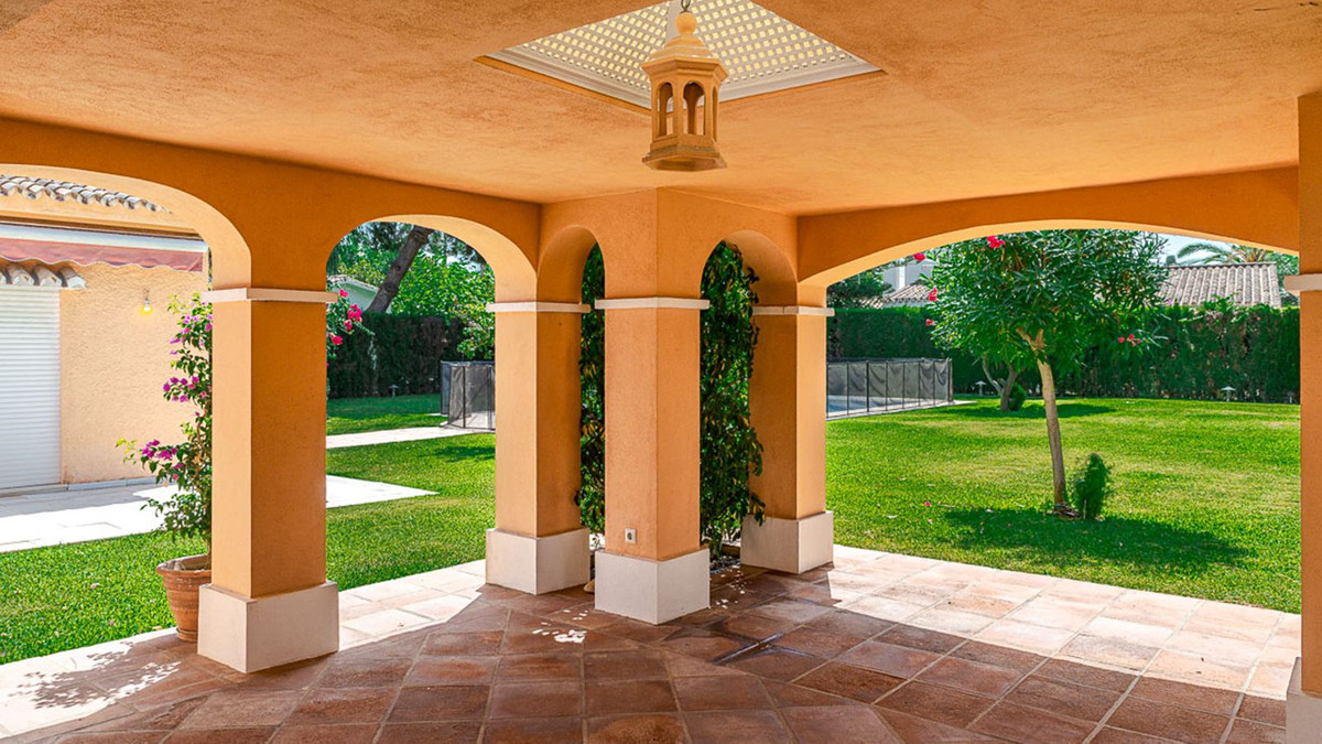 4 Bed Townhouse for sale in New Golden Mile Costa Del Sol, Málaga, Spain